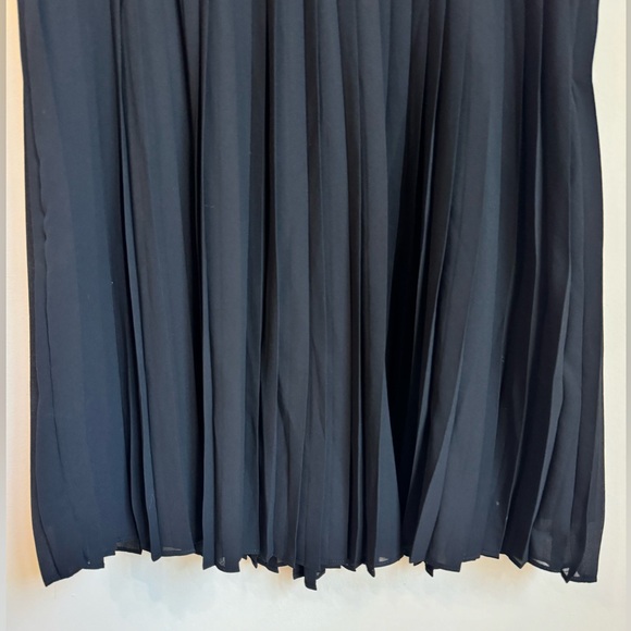 NWOT black and tan lace pleated heartloom dress - Picture 8 of 11